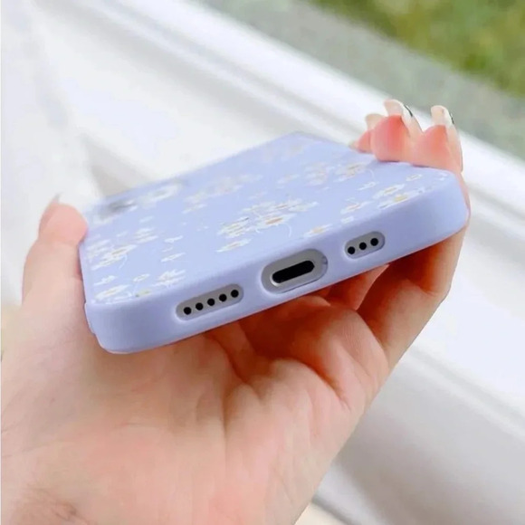 ⚠️Clearance iPhone 14/Pro/Pro Max Lilac Purple Daisy Phone Case - Picture 3 of 4